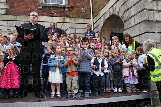 Kids Singing