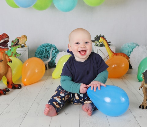 Child Siiting Photoshoot by Jayne Poole Photography, based in North Devon, near Barnstaple, BIdeford, Northam, South Molton